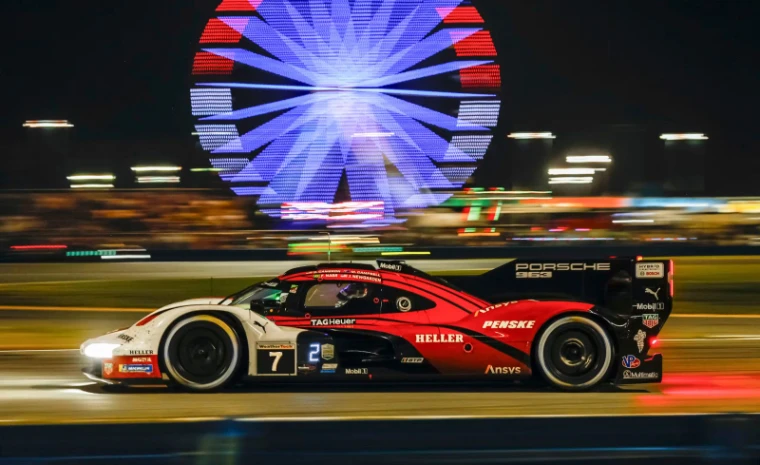 Sports cars racing through the night at Daytona International Speedway, at 24 Hours of Daytona, an engagement in the season calendar of The Mansa Court